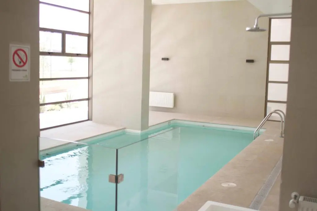 Loica Suites II