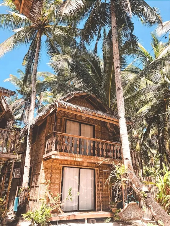 Mad Monkey Hostel Siargao