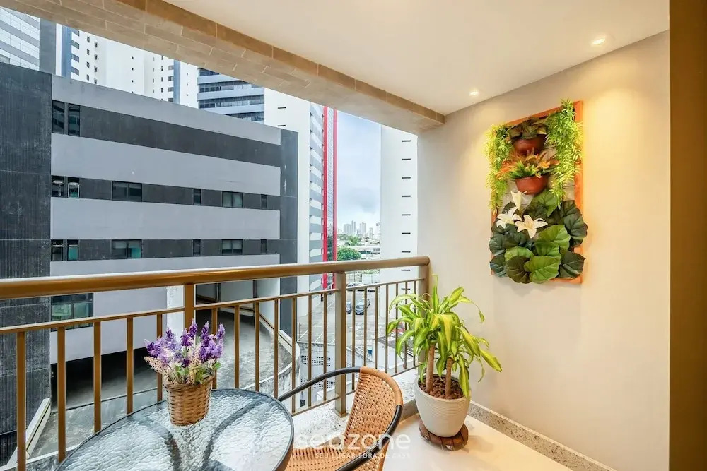 Cozy and Charming Apt in Salvador Ita0304