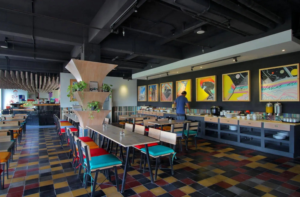 Koa D Surfer Hotel