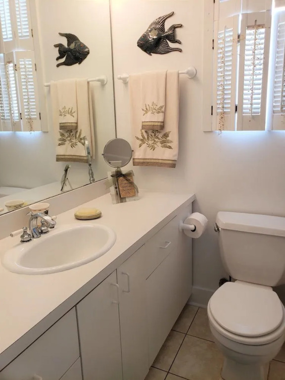 Teal & Tonic 3 Bedrooms 3 Bathrooms Home