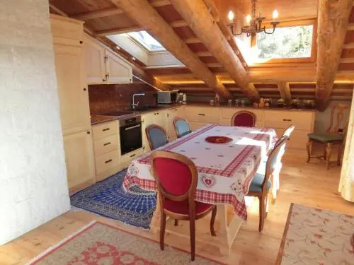 Partel Loudge