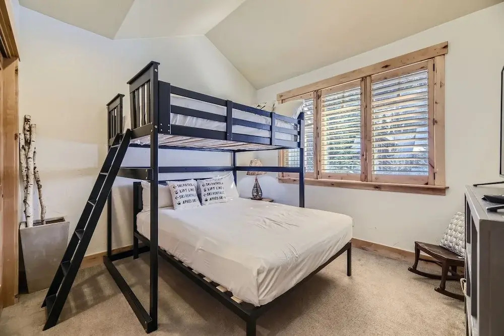 6507 Settlers Creek Townhomes 3 Bedroom Townhouse