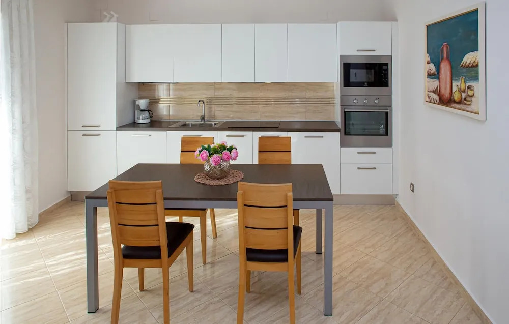Nice Home In Novalja With Wifi