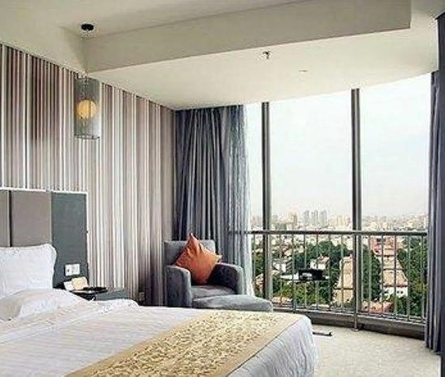 Wuhan Zhuo Yue Holiday Hotel