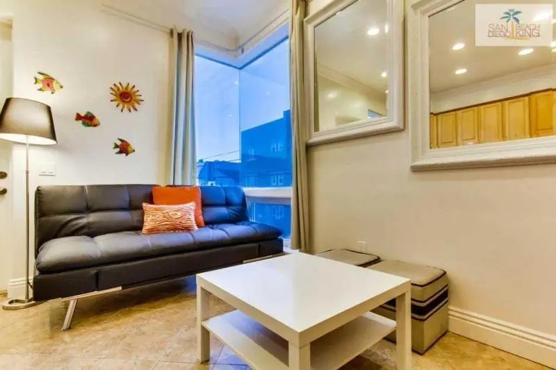 200-Surf Stars Penthouse