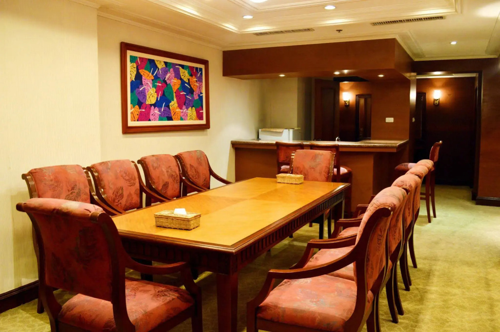 Grand Regal Hotel Davao