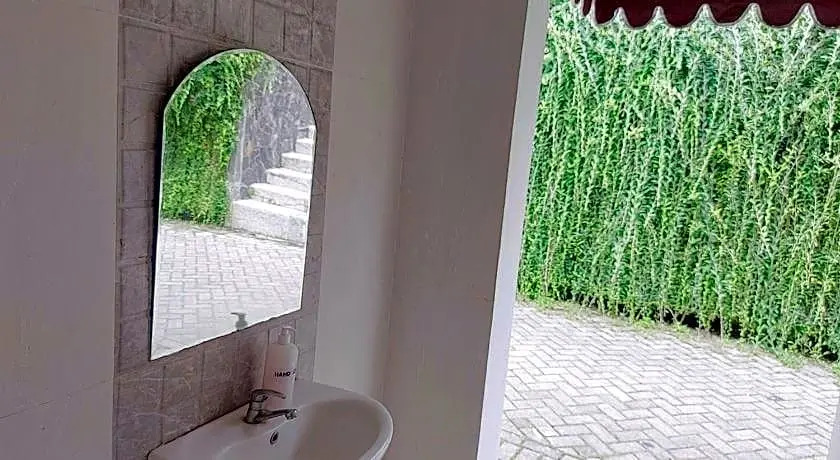 Amaranta Guest House