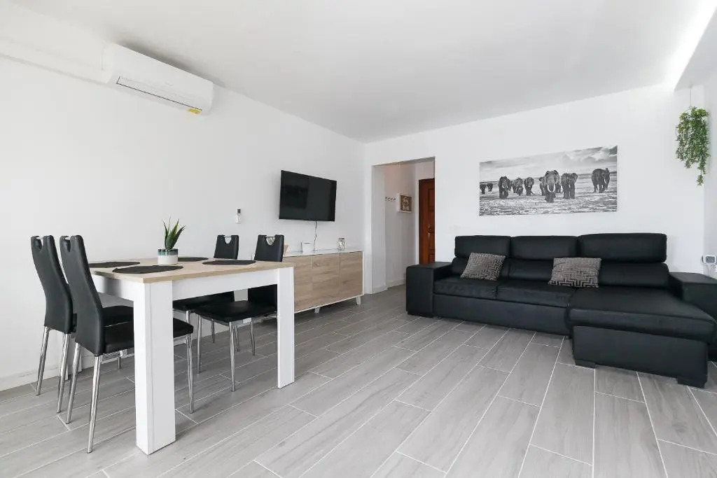UHC Rhin-Danubio Apartments