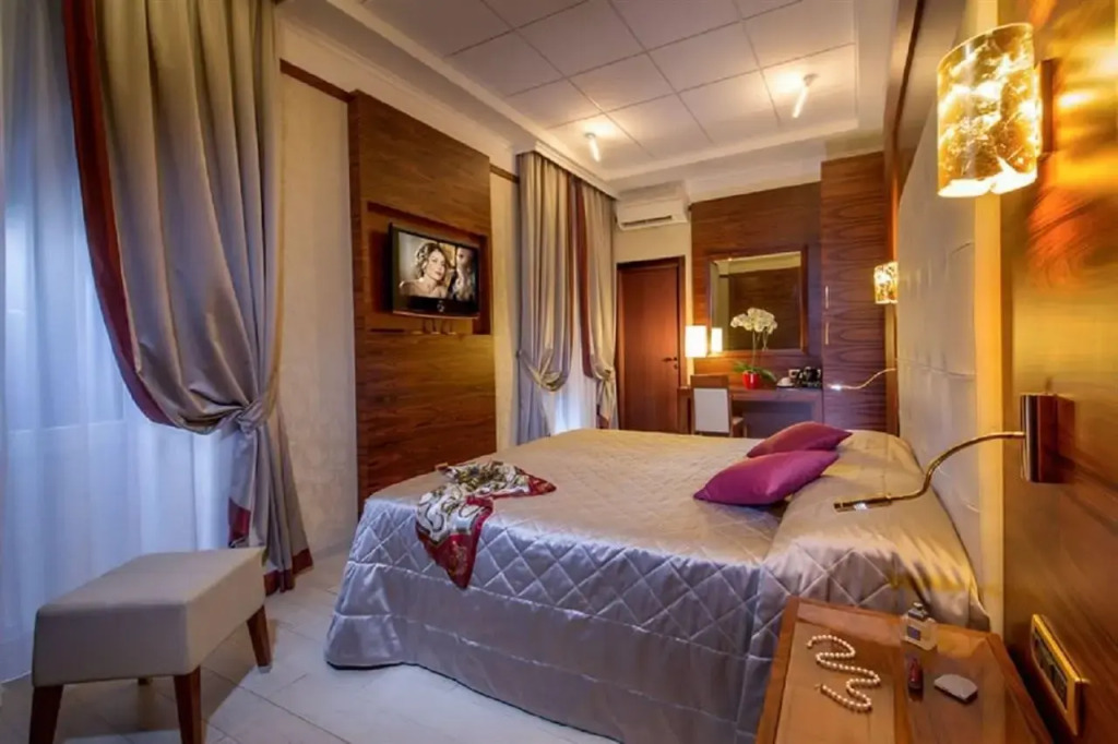 Ranieri Hotel