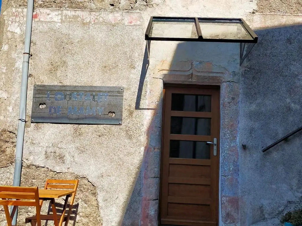 L'oustalet de Mamy (Adults Only)