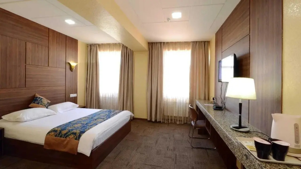 Zolo Hotel