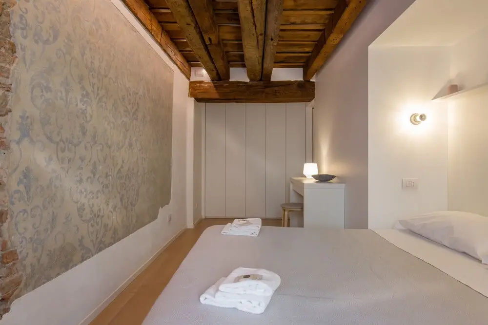 Verona For Rent Affresco