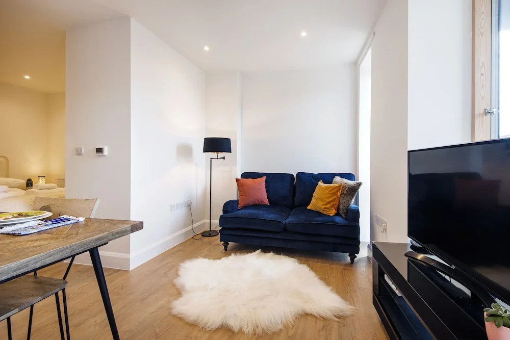 Modern Bow Home close to Victoria Park