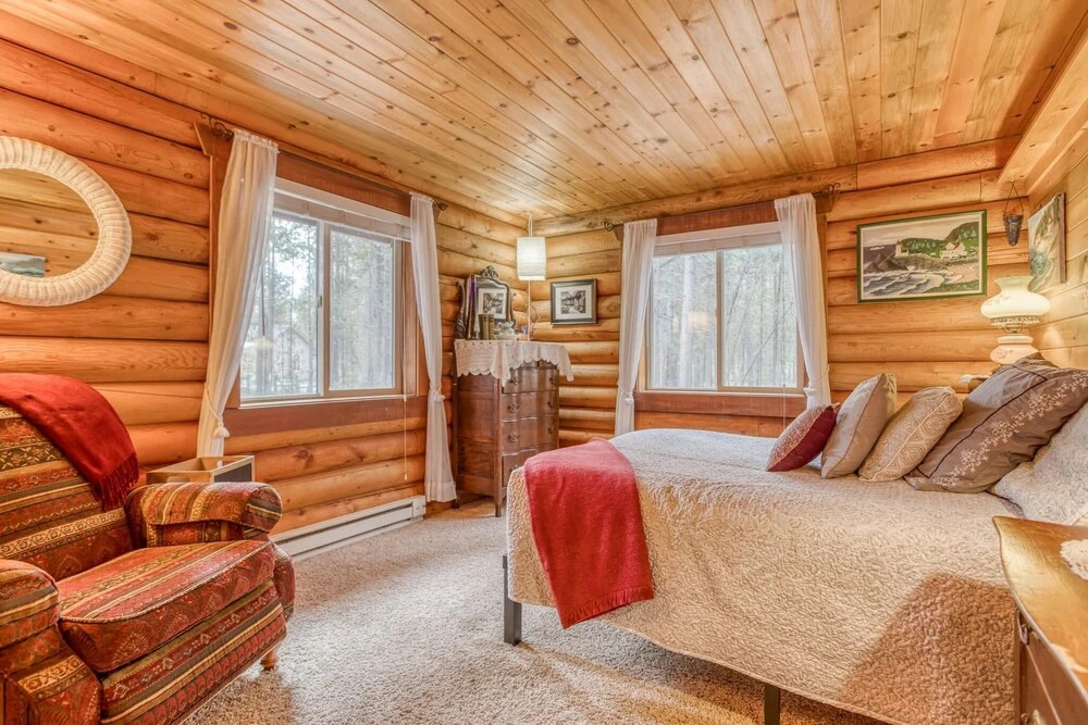 Sweet Log Cabin