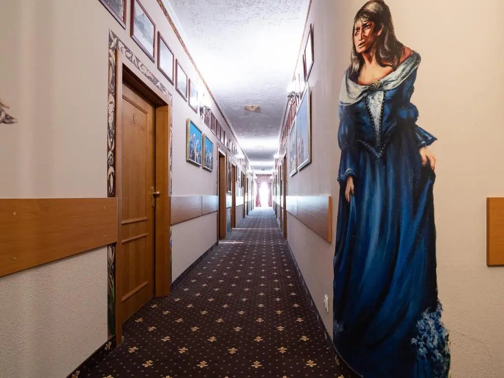 Hotel Trylogia