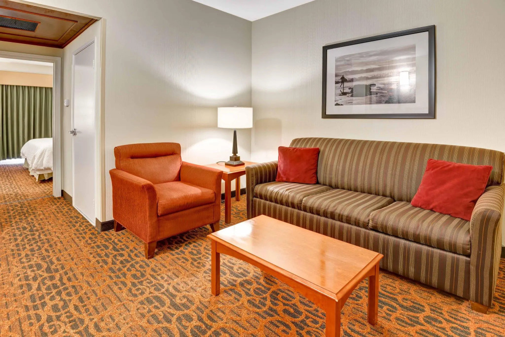 Hampton Inn & Suites San Clemente - Fully Renovated