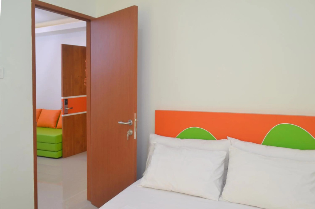 Titanium Express HomTel