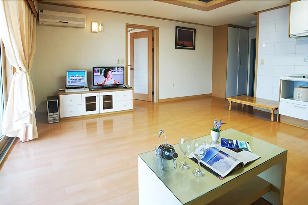 Jeju Sound of Waves Pension