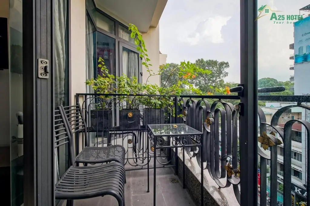 A25 Premium Hotel - 06 Trương Định