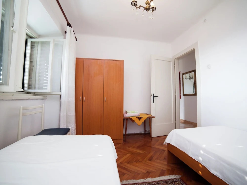 Cosy Apartment Overlooking City Walls and Island Lokrum, Private Terasse, Wi-fi