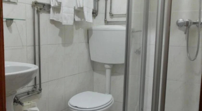 Hotel Larbelo