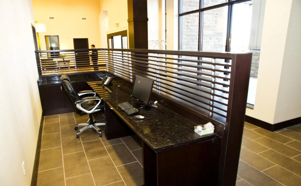 Holiday Inn & Suites Red Deer South