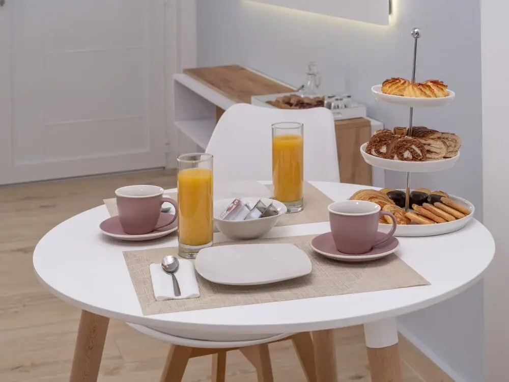 La Luna Suites