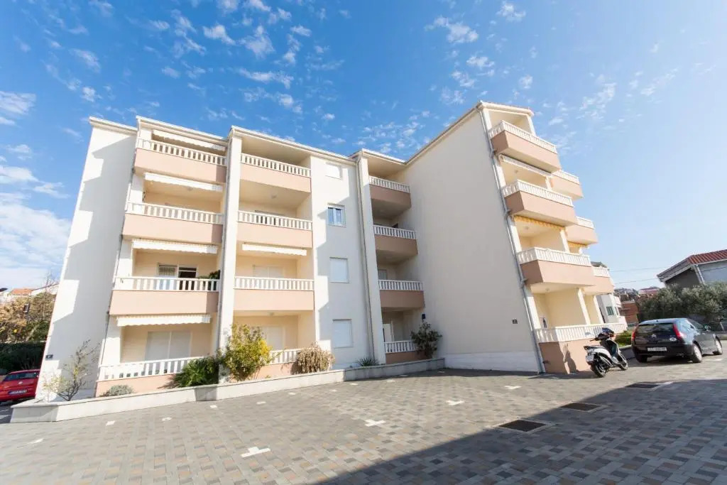 Apartment Lara Iva