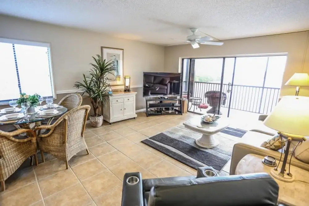 Windward Point 608