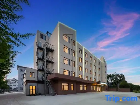 Jinjiang Hotel (Qinhuangdao Shanhaiguan Railway Station Gucheng)