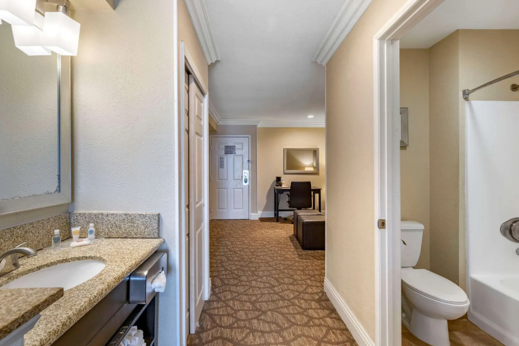 Comfort Suites San Clemente Beach