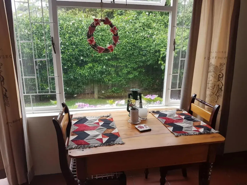 Jasmine Cottage - Cool cottage, hot location
