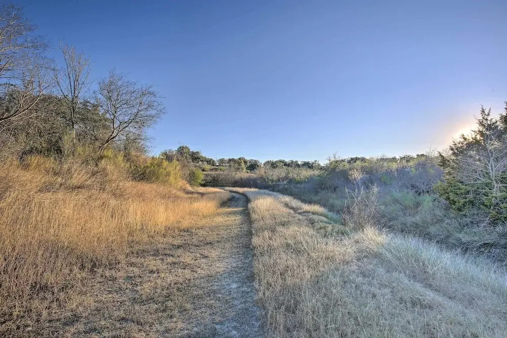 Hill Country Retreat! Castroville Cottage w/ Views
