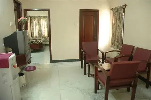 Hotel Parvathi Residency