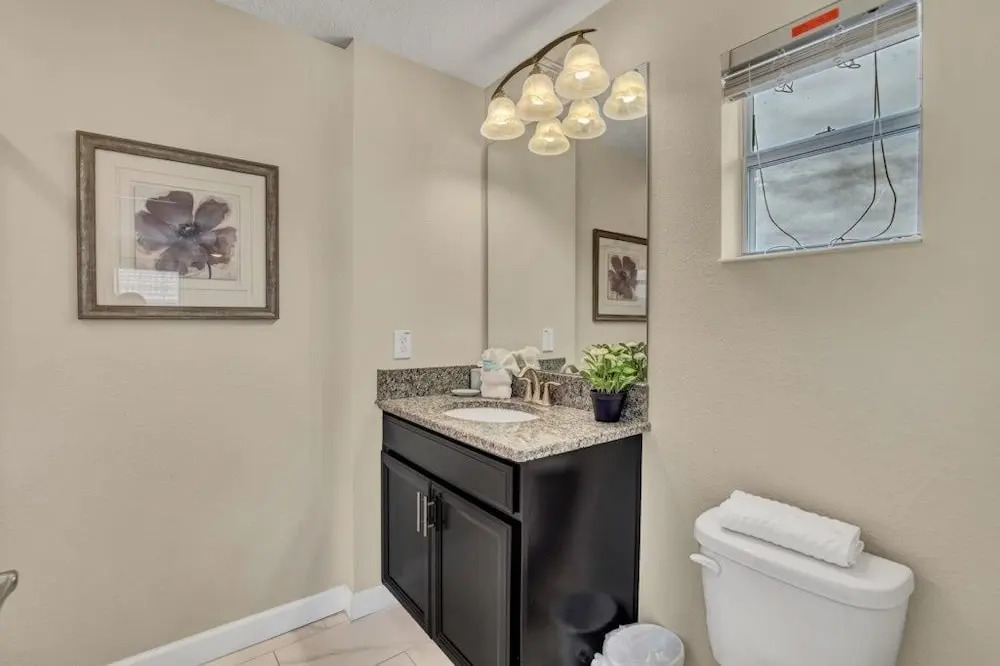 Amazing Story Lake Town Home Sleeps 11 5 Bedroom Townhouse by Redawning