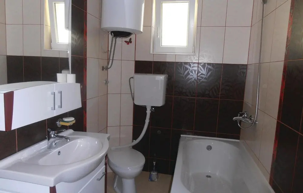 Amazing Home in Herceg Novi With Wifi and 3 Bedrooms