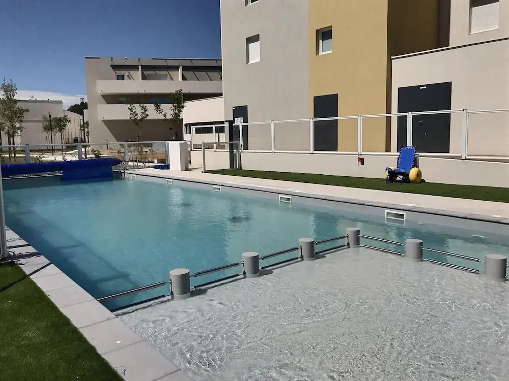Pleasant Maisonette With Terrace Near the sea