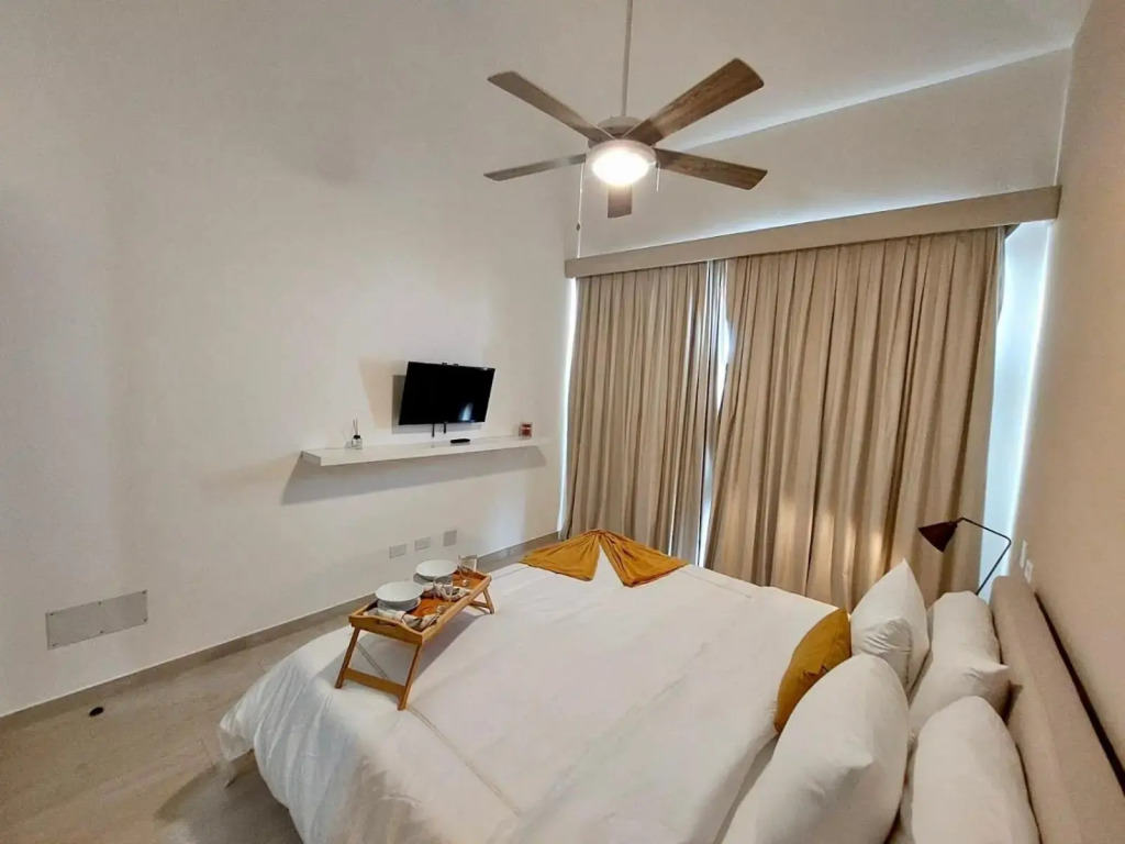 Unique 1BR Retreat w/ Pool & Golf View CP