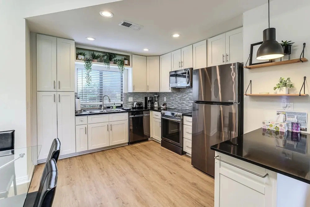 Community Perks! Golfers Oasis in Cathedral City