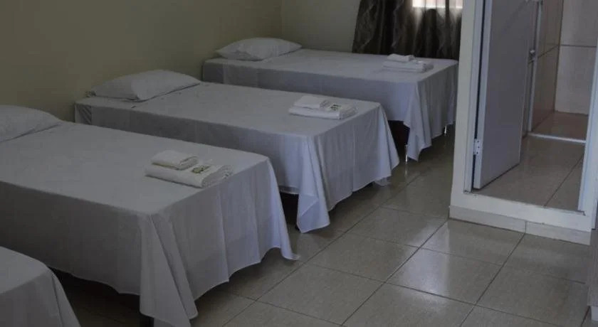 Hotel e Pousada Arara Azul
