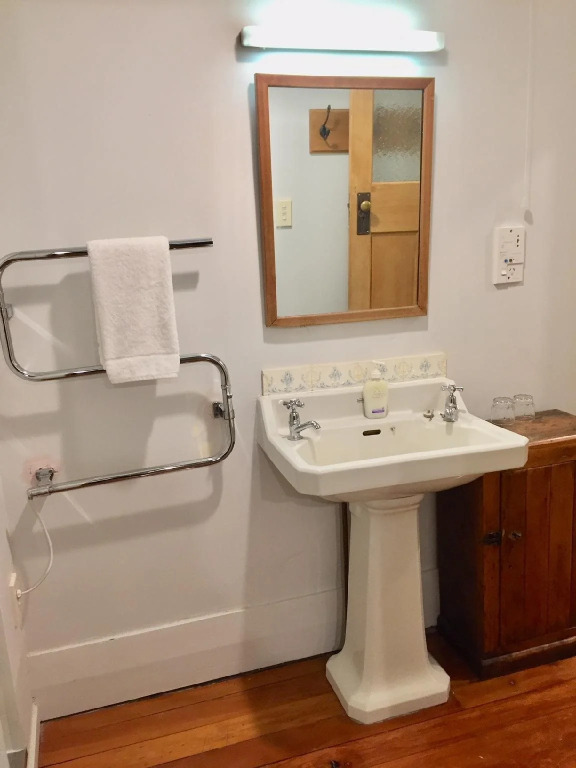 Albatross Inn Bed and Breakfast