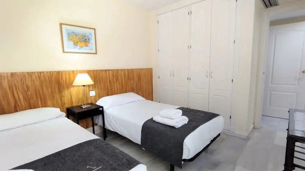 Standard 2 Bedroom Apartment F-3