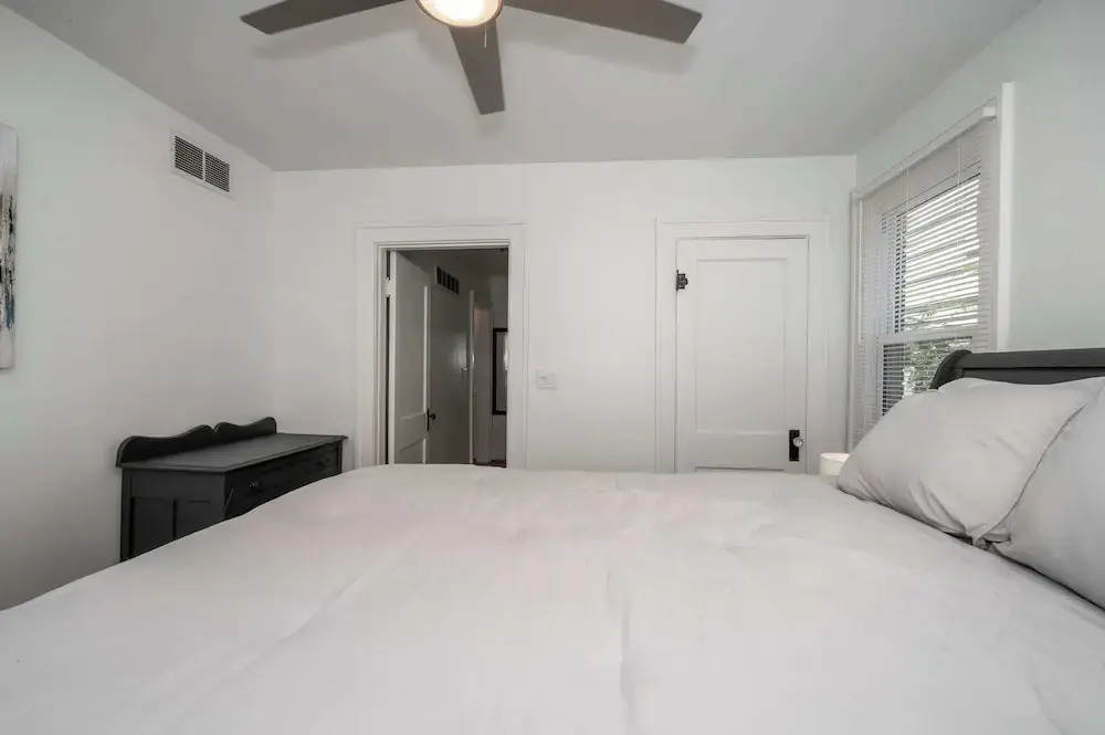 Devou Park Cottage 1