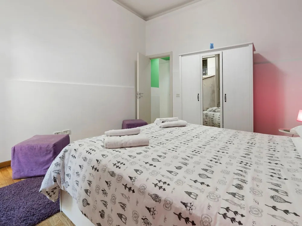 Pleasant Holiday Home in Catania With Balcony