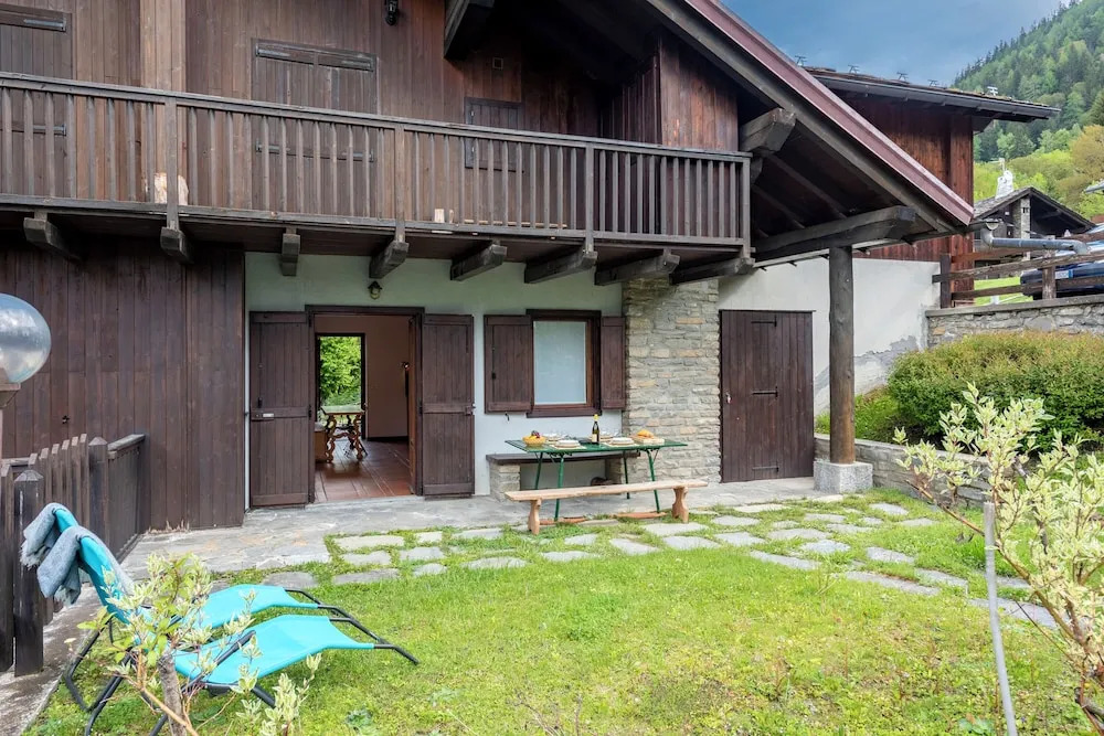 Flats With Garden in Courmayeur