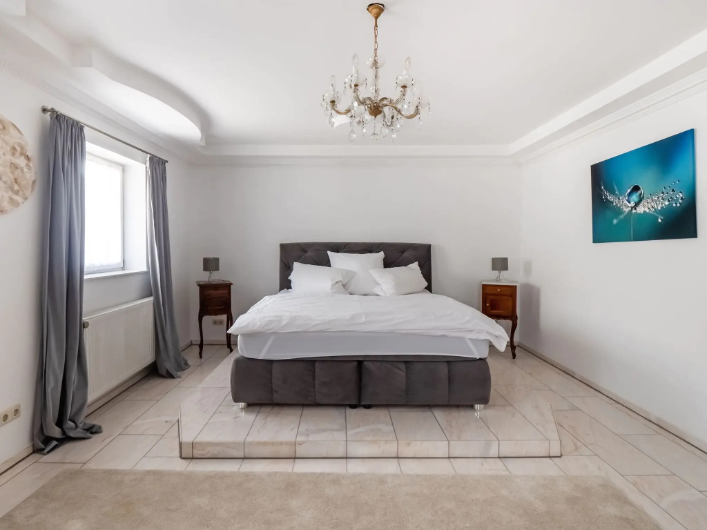 Luxurious holiday home with a nice private garden