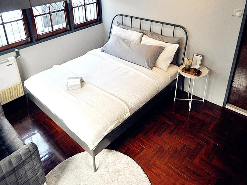 Beyond Bangkok Guesthouse - Hostel