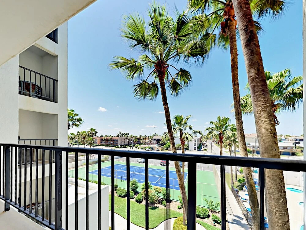 2BR Embassy #404 - 2 Br Condo