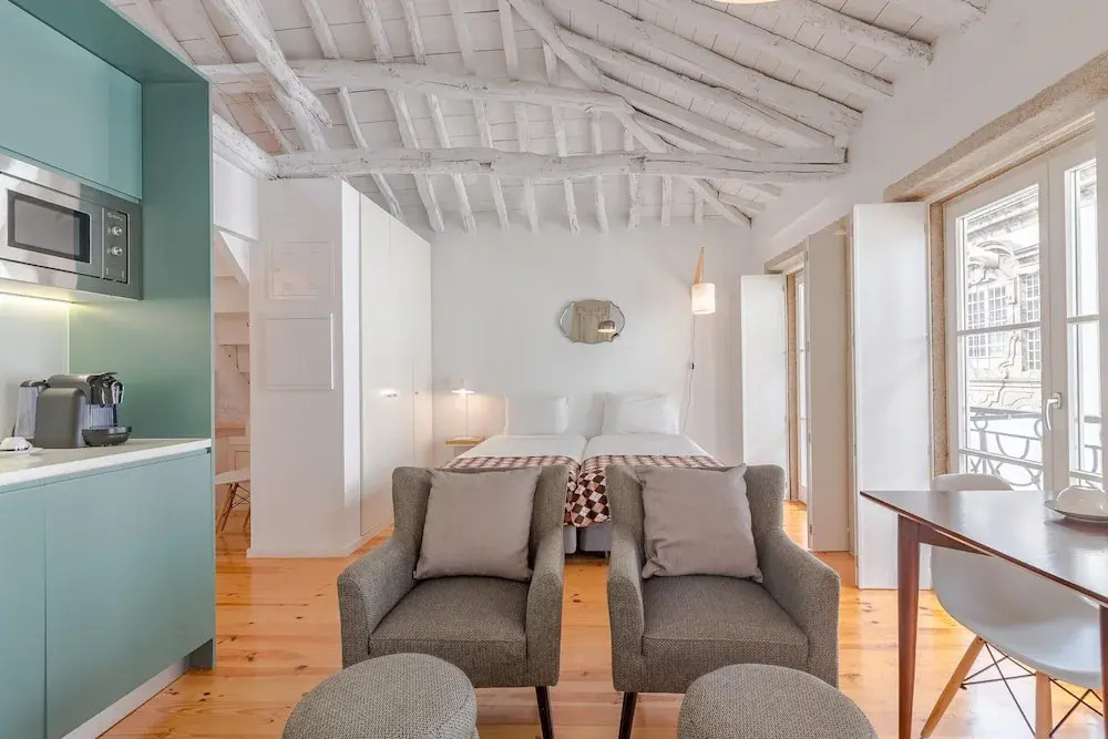 Central Porto With Comfort & Convenience